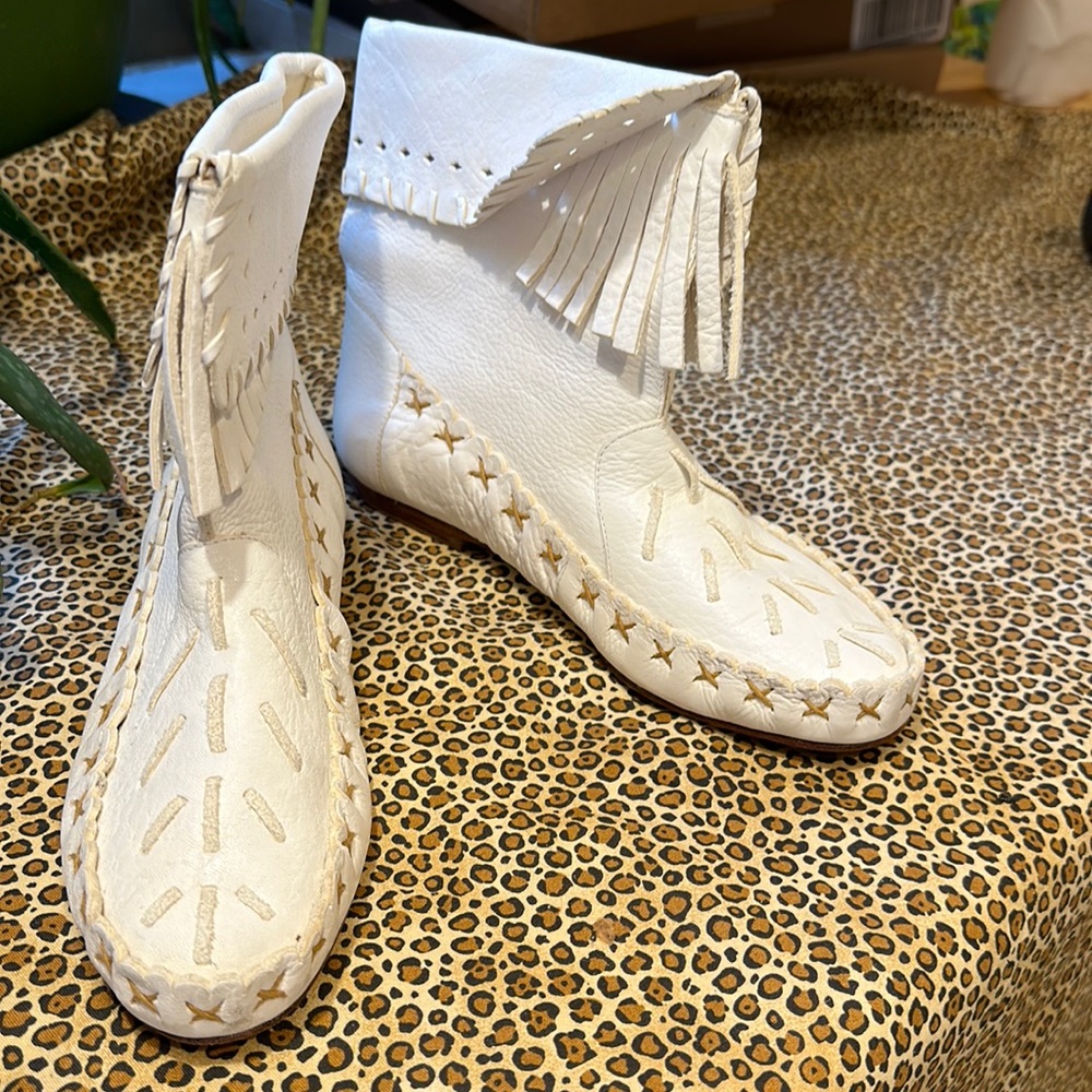Nine West White Fringe Moccasin Boots